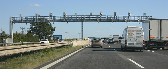 Toll portal on the D1